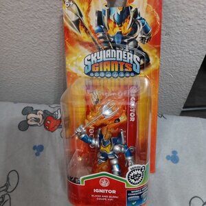Skylanders Giants, Ignitor Series 2 Character Toy With Collectible Card